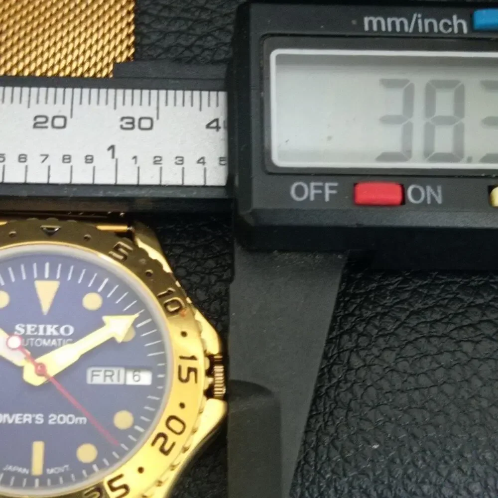 Vintage 1970 Seiko Diver Automatic Mens Gold Watch W/daydate & Blue accents